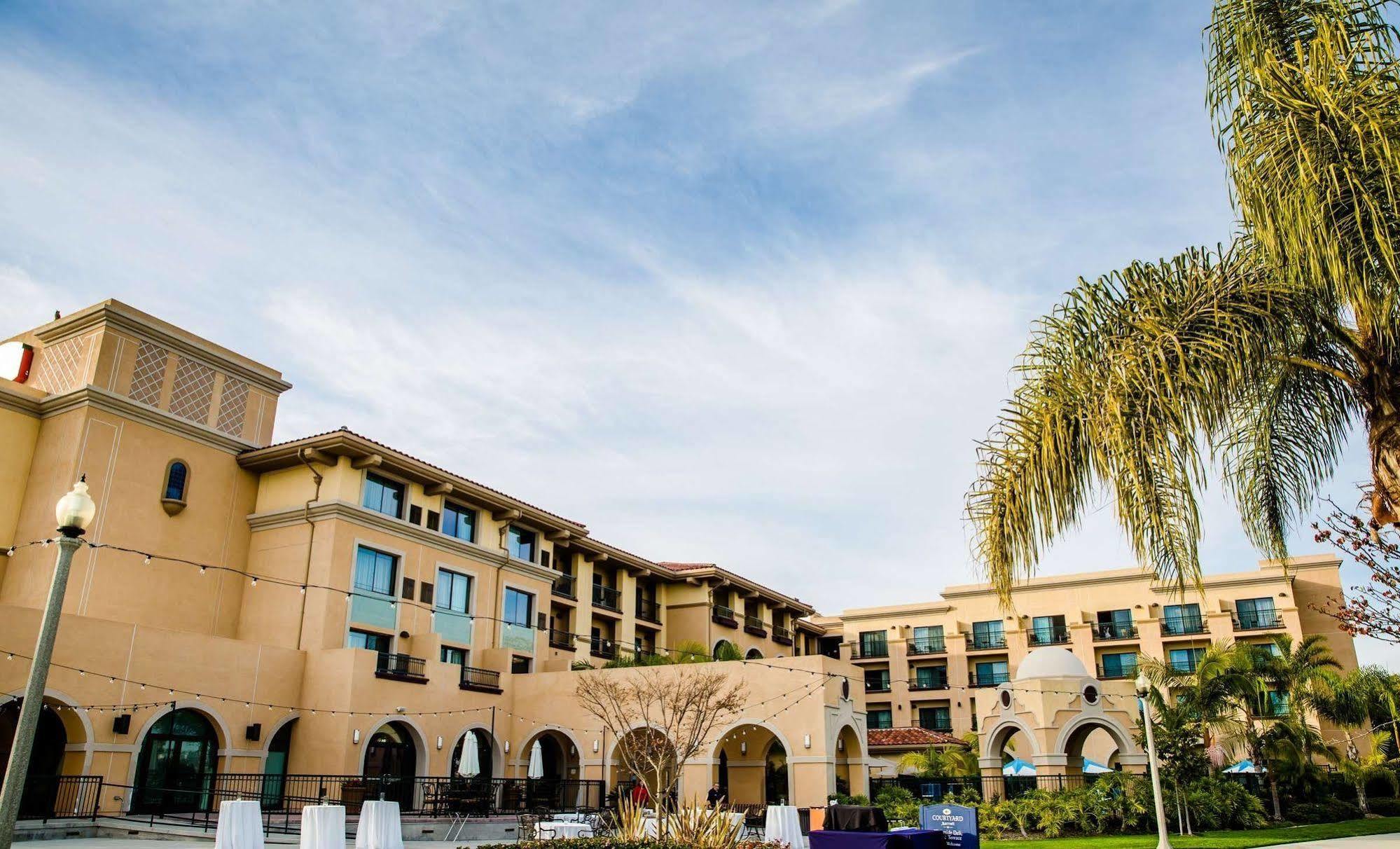 Courtyard San Diego Airport/Liberty Station Dış mekan fotoğraf